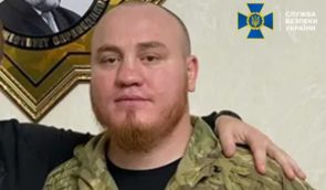Вбив пʼятьох мешканців Бучанщини пострілами в голову: командиру групи спецзагону “Ахмат” повідомили про підозру