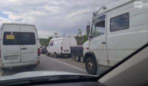 В окупованій Василівці росіяни вантажівкою наїхали на цивільне авто – люди, які були всередині, загинули