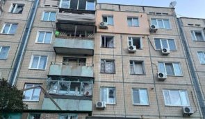 Солдати РФ вчергове обстріляли з “Градів” житлові квартали Нікополя, є постраждалі