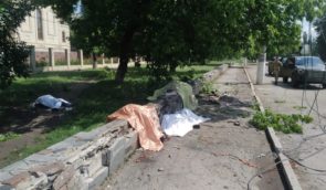 Россияне обстреляли остановку в Торецке: восемь погибших, среди раненых – трое детей