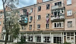 Росіяни обстріляли Нікополь: поранено жінку, пошкоджено 12 багатоповерхівок