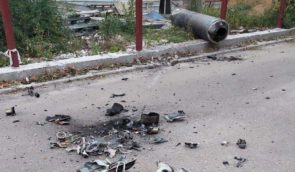 Вночі росіяни обстріляли Миколаїв 9 ракетами: влучили у порт та пошкодили театр і будинки