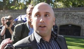 “Орвеллівське” порушення свободи слова”: проросійський блогер Грем Філліпс вкотре намагатиметься через суд скасувати санкції проти себе