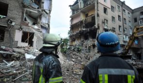 В Запорожье под завалами разрушенного ракетой дома обнаружили тела шестерых погибших