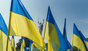 Переважна більшість українців підтримує продовження збройної боротьби проти РФ навіть попри обстріли – опитування