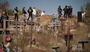 У деокупованому Лимані виявили вже понад 200 поховань мирних жителів