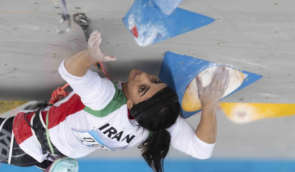 Іранську альпіністку, яка виступила на спортивних змаганнях без хіджабу, відправили під домашній арешт