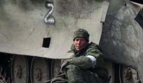 Російські суди почали пом’якшувати покарання тим, хто їздив на війну вбивати українців
