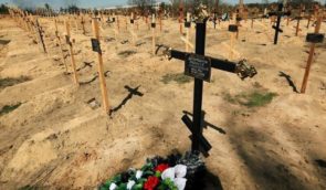 У Сєвєродонецьку окупанти вилучили зі стихійних поховань 396 тіл