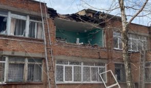 Російські військові обстріляли лікарню на Сумщині, загинув підліток