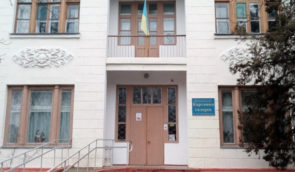 Російські окупанти розграбували картинну галерею Гавдзинського в Новій Каховці