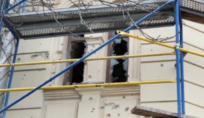 Росіяни обстріляли Херсонський художній музей