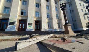Росіяни обстріляли будівлю ОДА в Херсоні