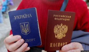 На Луганщині окупанти змушують батьків оформляти дітям російське громадянство, шантажуючи позбавленням соцвиплат  