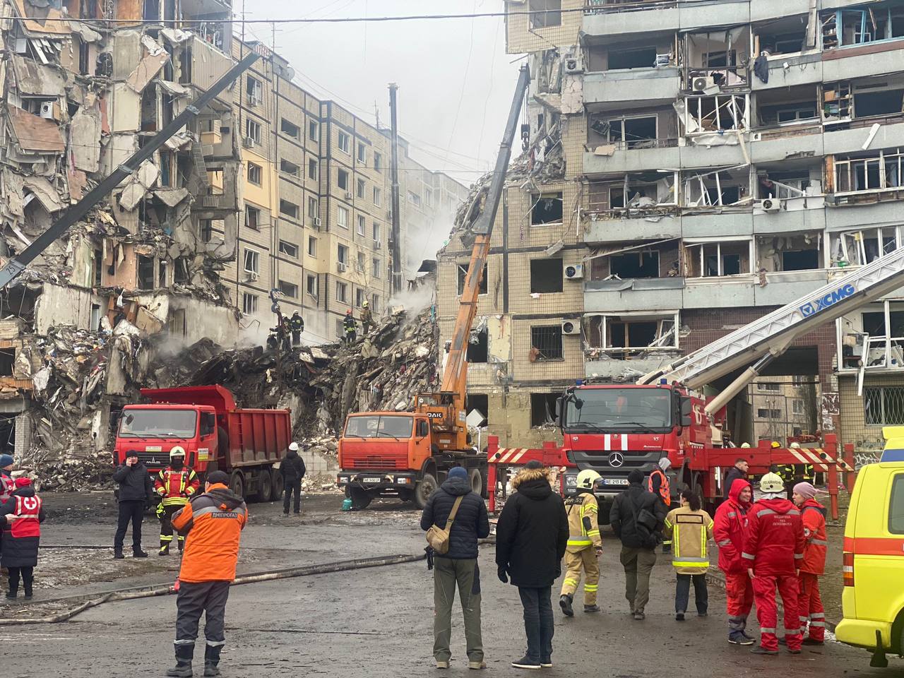 Обстрел многоэтажки в Днепре, вероятно, совершил 52 гвардейский  бомбардировочный авиационный полк – ОГП ➜ ZMINA