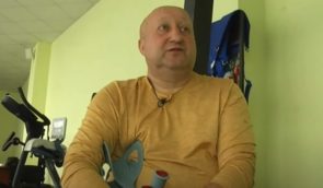 “Відрізали бензопилою кусок кістки”: українського військового з ампутованою ногою катували в російському полоні