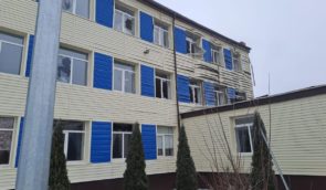 У Часовому Яру Донецької області російські окупанти обстріляли школу