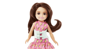 У лінійці Barbie зʼявилася перша лялька зі сколіозом