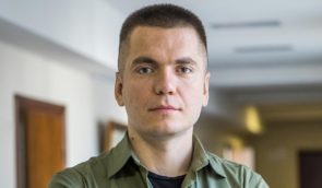 Заступником міністра оборони з цифрової трансформації може стати журналіст і волонтер Віталій Дейнега