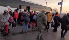 Окупанти вивозять українських старшокласників до РФ, щоб вони там складали випускні іспити