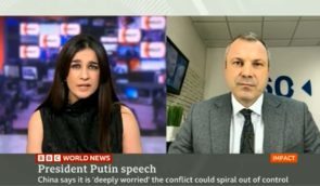 Британська служба BBC запросила до ефіру російського пропагандиста Євгена Попова – чоловіка Ольги Скабєєвої