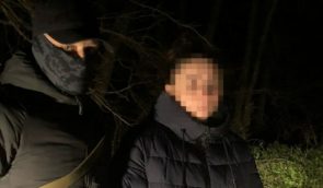 У підвалі в селі на Харківщині знайшли експоліцейську, яка ховалася там від правосуддя