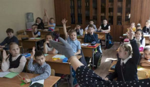 У Росії одні вчителі просять інших не доносити на школярів силовикам