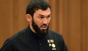 Голові парламенту Чечні, який формує нові загони “кадирівців” для війни в Україні, повідомили про підозру