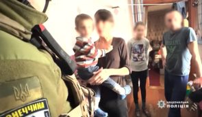 В Авдіївці залишилося ще четверо дітей, яких батьки переховують від евакуації