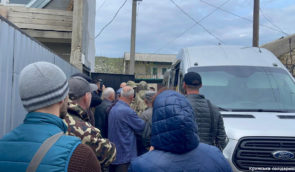 В Судаку окупанти обшукали будинки кримських татар та затримали двох активістів