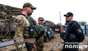 “Ще кілька хвилин, і всі б загинули”: за тиждень поліцейські-парамедики на Донеччині врятували 24 поранених