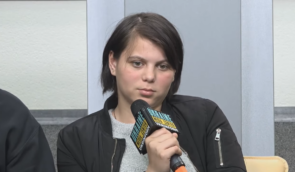 Залякала вбивством та вивезла до Росії: дівчина з Херсонщини розповіла, як сусідка змусила її їхати в РФ