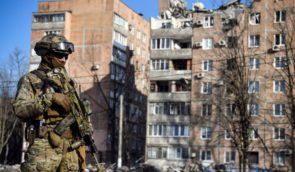 Захватчики принудительно заселяют гражданских в квартиры рядом с военными РФ, чтобы создать многослойный живой щит – Гуменюк