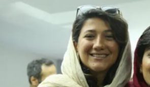 У Ірані можуть стратити журналістку, яка показала світу батьків вбитої силовиками за “неправильний” хіджаб Махси Аміні
