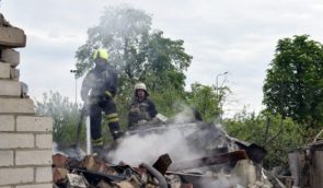 Російські військові вдарили по Словʼянську ракетами С-300: загинула цивільна жінка, є значні руйнування