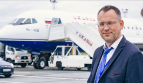 Гендиректор российской авиакомпании “Ижавиа” получил подозрение за незаконные рейсы в украинский Крым