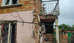 Россияне ударили по многоэтажке в Камышевахе в Запорожской области, есть погибшие и раненые