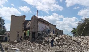 Війська РФ обстріляли школу на Донеччині: загинули вчителька та головна бухгалтерка