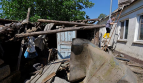 У підтоплених районах Голої Пристані руйнування катастрофічні, під завалами залишаються тіла загиблих