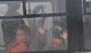 Росіяни вивезли з окупованої Херсонщини до Росії ще сотню дітей
