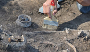 Підрив Каховської ГЕС: лише на правому березі Дніпра відомо про 148 пошкоджених археологічних пам’яток