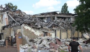Російські війська обстріляли село на Харківщині, є жертви