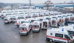 ЮНІСЕФ передав неонатальні швидкі для 20 українських медзакладів