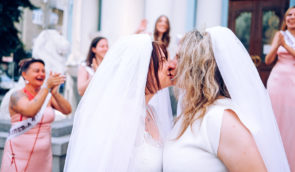 LGBTIQ+ couple of a servicewoman and an activist got “married” in Kharkiv