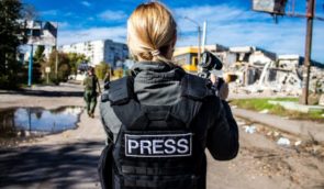 З початку повномасштабного вторгнення Росія скоїла понад 500 злочинів проти журналістів та медіа в Україні — ІМІ