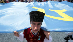 Митці анонсували довготривалий проєкт про культурну спадщину кримських татар, караїмів та кримчаків