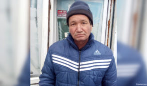 В оккупированном селе Счастливцево в Херсонской области нашли мертвым крымского татарина Рината Аблякимова. Его тело было завернуто в полиэтилен