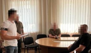 Начальник виправної колонії з Дніпропетровщини за 100 тисяч гривень обіцяв випустити в’язня раніше строку