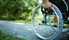 Влада Данії перепросила за тривале жорстоке поводження з людьми з інвалідністю
