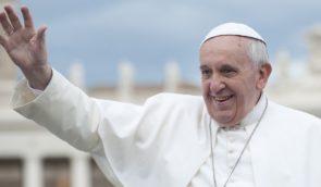 Папа Римський припускає можливість благословення гомосексуальних пар